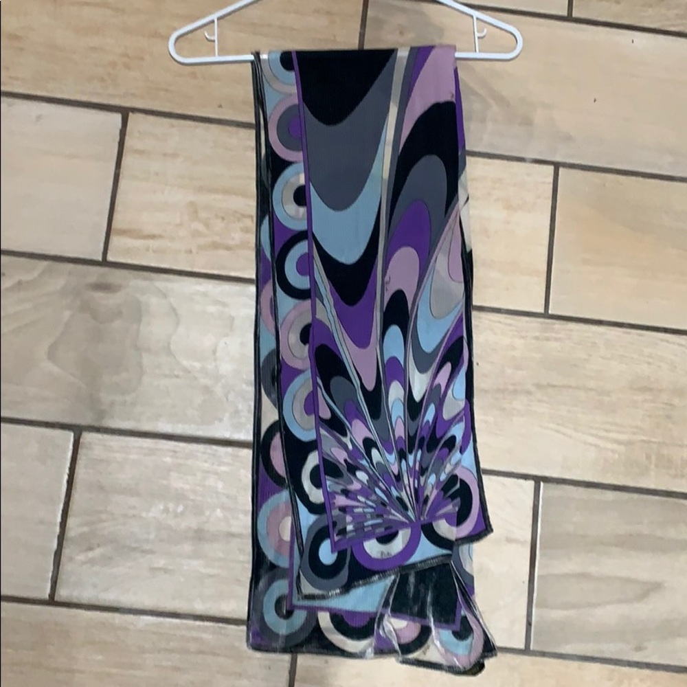 Gorgeous Pucci Scarf